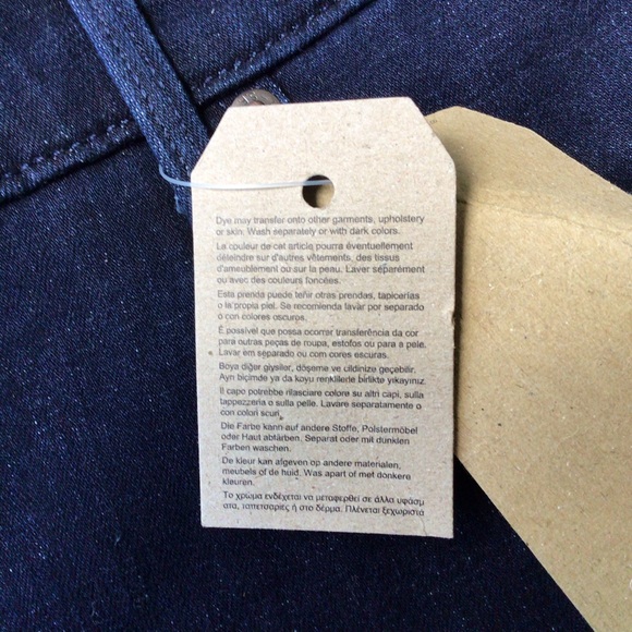 Levi’s Classic Straight Mid-Rise Size 26W - Picture 10 of 14